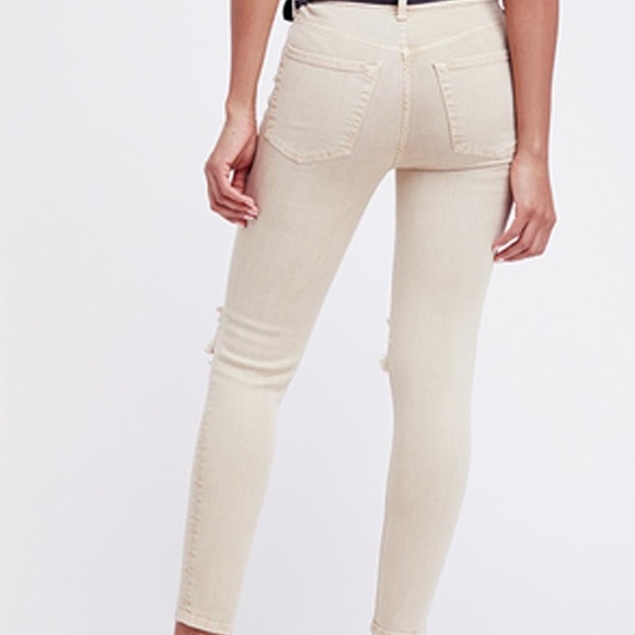 NWT Free People Ripped Knee  Jeans Khaki - Picture 2 of 7